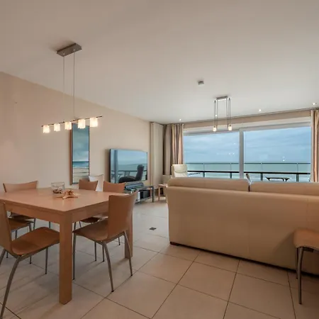 Stylish Coastal For 6 *